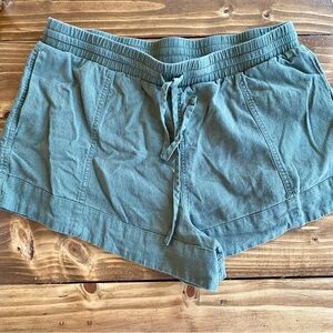 Universal Thread Linen Shorts | Olive Green | M